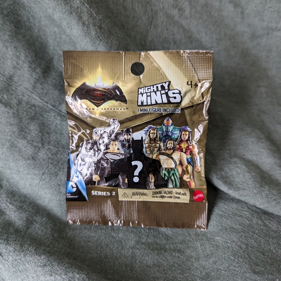 Batman Vs. Superman Mighty Minis Mattel Unopened New NIP Series 2 DC Comics Toys - Picture 1 of 11